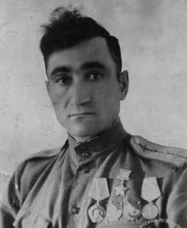 А.Т. Айриев, 1944 год